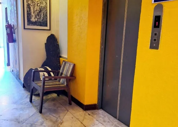 Ddm House Hostel *
