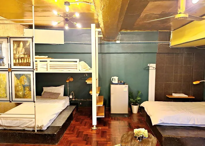 Hostel Ddm House *